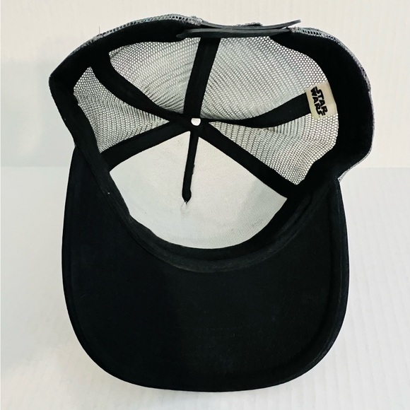 Star Wars The Mandalorian Baby Yoda Cap - Picture 6 of 8